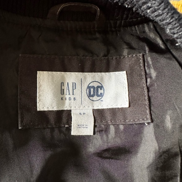 Gap kids DC black and yellow Batman varsity bomber jacket small - Picture 5 of 10